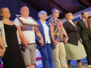 „Diese Kunstbanausen“ oder „Oh diese Künstler“ Kultur Theatergruppe der „Fidelen Brüder“ in Hochform