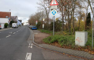 Falschfahrer blockieren Bushaltestelle Gonsenheimer Bahnhof Thema im Ortsbeirat