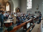 Gemeinsames Konzert in der Kilianskirche (Bergkirche) Kultur Kilians-Chor und Kilianos proben zusammenNierstein
