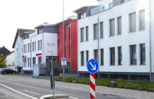 Eine Ampelanlage für das Ärztehaus Patienten und Apothekenkunden sollen eine Erleichterung erhalten