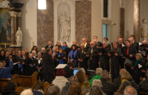 „Verleih Laubenheim Frieden“ Laubenheimer Chöre würdigen das Jubiläumsjahr