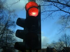 Ampel Oppenheimer Straße eine Woche außer Betrieb