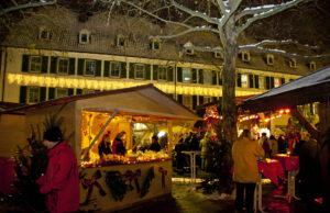 Kulinarisches und Selbstgemachtes beim Rüsselsheimer Weihnachtsmarkt
