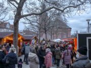 Gelungener Weihnachtsmarkt auf dem Marktplatz