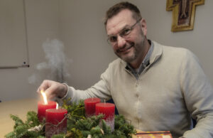 Hoffnung und Frieden vermitteln Pfarrer Geiß über die Botschaft des Kindes in der Krippe