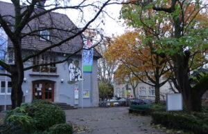 „Neue Mitte“ lässt weiter auf sich warten Durchführung erfolgt zeitgleich zum Neubau der Grundschule