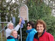 Touristische Tafeln im Ort aufgewertet Tourismus Verbindung mit dem Internet über QR-Code
