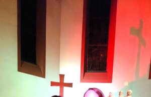 Der Spatz von Paris zu Besuch in Finthen Esther Hock begeistert mit ihrem Programm „Chansons de la rose“