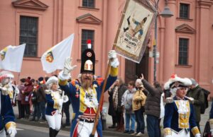 Urkunden, Orden und ein Zepter