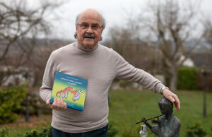 Gesundheitsfibel ohne erhobenen Zeigefinger Nieder-Olmer Arzt schreibt Ratgeber für guten Zweck