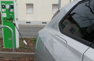Elf neue Ladesäulen für Elektroautos in Bischofsheim
