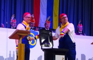 Bissiges Politisches und tolle Tanzformationen Gelungene Sitzung des CKV in der TSG-Halle