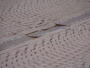 Metall-Regenrinnen sollen saniert werden Ortsbeirat sorgt sich um die Sicherheit im Ortskern