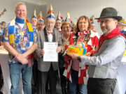 Rathaus im Narrenfieber: Ausgelassener Sturm und Bürgerpreis für Lebenswerk