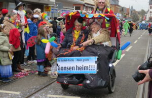 Für närrischen Nachwuchs ist gesorgt Fastnacht >>> Viele junge Teilnehmer beim Rekrutenumzug in Gonsenheim
