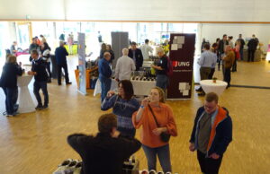 „Kunst und Wein“ im Hechtsheimer Bürgerhaus Hechtsheimer Weinprobiertage locken am 15. und 16. März