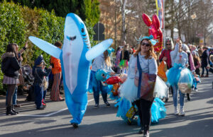 Sonnenschein und beste Stimmung Fastnacht >>> Nieder-Olmer Narren feiern 46 Zugnummern
