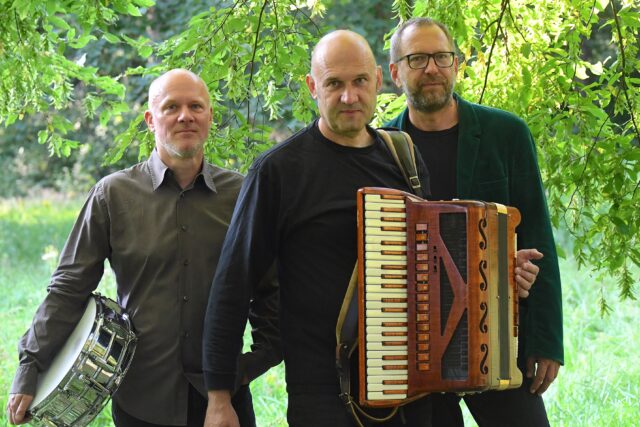 Oppenheim. TangoTransit