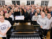 Großartige Spende aus Benefizkonzert von popCHORn überreicht