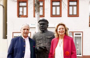 Susanne Glahn möchte Ortsvorsteherin werden FDP Laubenheim stellt ihre Kandidatinnen und Kandidaten vor