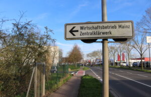 Keine Abdeckung für Becken der Kläranlage Dezernentin Steinkrüger informiert den Ortsbeirat