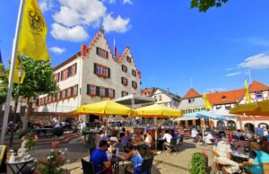 Frühlingsgefühle erwachen sehen Der Oppenheimer Frühling 2024 naht