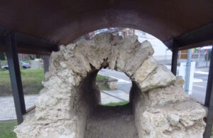 Karolingische Wasserleitung Wie Karls des Großen Baumeister das Wasser beherrschten