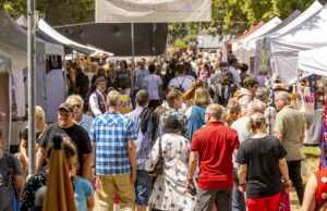 Burgfest Künstlermarkt mit breitem Angebot