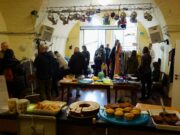 Flohmarkt, Kunst und Gemeinschaft
