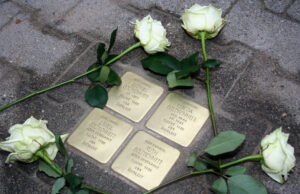 Wichtige Erinnerungskultur – Wer kann weiterhelfen? AUFRUF >>>Stolpersteine auch für andere Opfergruppen der Nationalsozialisten