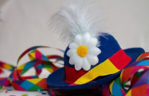 Mit dem Wort Zugplakettchen