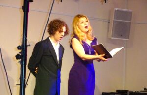 Lieder, Poesie und Klavierwerke Familiäres Konzert bei ZMO