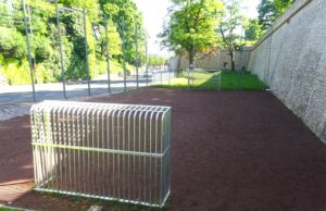 Soccerkäfig soll errichtet werden Kinder und Jugendliche wollen einfach nur kicken