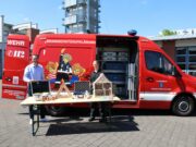 Neues Fahrzeug für die Brandschutzerziehung in Dienst gestellt