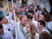 Neue Wohnungen und Festzeltgenehmigungen Zahlreiche Beschlüsse im Stadtrat von Gau-Algesheim