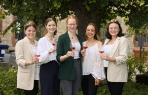 Sara Weitzel wird die neue Rotweinkönigin Ingelheim hat Weinhoheiten gewählt