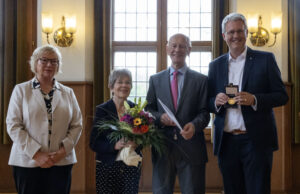 Wappen der Stadt Rüsselsheim in Gold für Jörg-Dieter Häußer