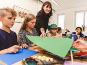 Bunt & wild – Acrylfarbe und Strukturpaste in der KinderKunstWerkstatt Anmeldung ab 8. Juni 12 Uhr