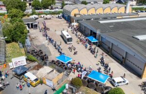 Zugkräftige Blicke hinter die Kulissen Es war viel los bei der offenen Stadtwerke-Werkstatt und der offenen Städteservice-Tür – Spektakuläres Bustauziehen