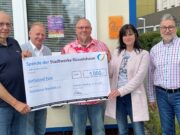 1000 Euro helfen der Hospizhilfe Stadtwerke Rüsselsheim spenden Erlös von Wein am Main