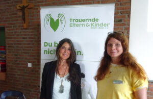 Mit Heilpflanzen durch die Trauer Autorin Flor Schmidt las beim Verein „Trauernde Eltern“