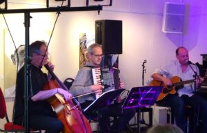 Poetische Melancholie Liedermacher Christian Wustrau und Band brillierten bei ZMO