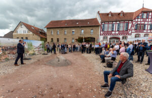 „Park der Begegnung“ mit Leben füllen Umgestaltung des Essenheimer Dorfplatzes kann beginnen