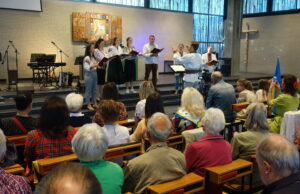 „Es gibt Hoffnung“ Die Auferstehungsgemeinde von HaMü zeigt Solidarität