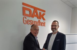 Nach 48Jahren in den Ruhestand DAK-Gesundheit Hofheim verabschiedet  Chef Norbert Hissting