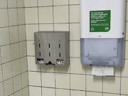 Spender für Menstruationsprodukte an Rüsselsheimer Schulen