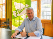 Für Frieden und eine atomwaffenfreie Welt Oberbürgermeister Patrick Burghardt unterzeichnet Petition der Mayors for Peace