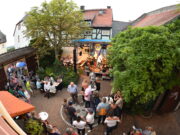 Hochheimer Weinfest: Wein und Musik beim Lions Club