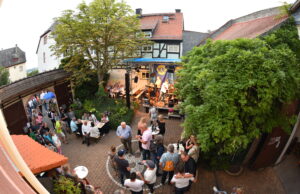 Hochheimer Weinfest: Wein und Musik beim Lions Club