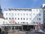 Neun-Parteien-Kreistag stimmt Krankenhaus-Rettungsplan zu Konstituierende Sitzung mit Entscheidungen